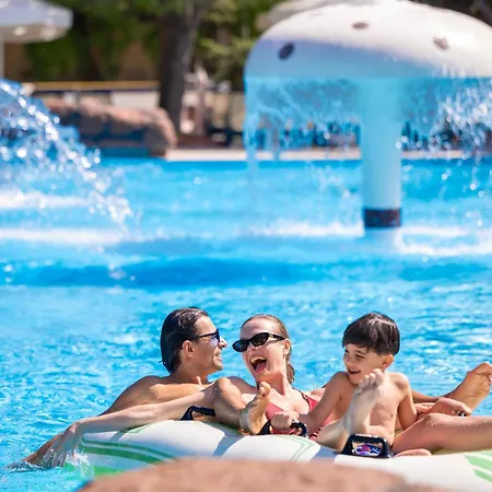 Ali Bey Club & Park Station touristique